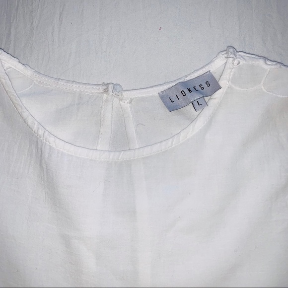 LIONESS White Crochet Lace Bell Sleeve Romper - Picture 3 of 6